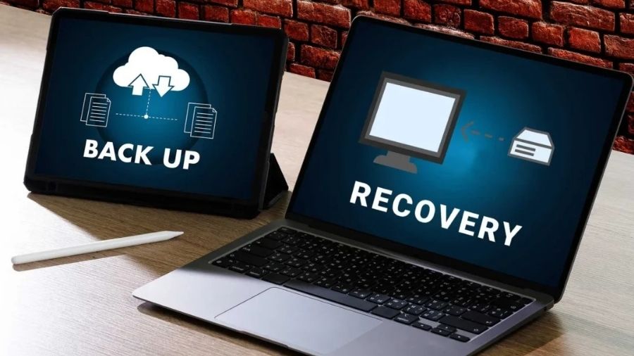 Disaster Recovery vs Backup (Comparison Table)